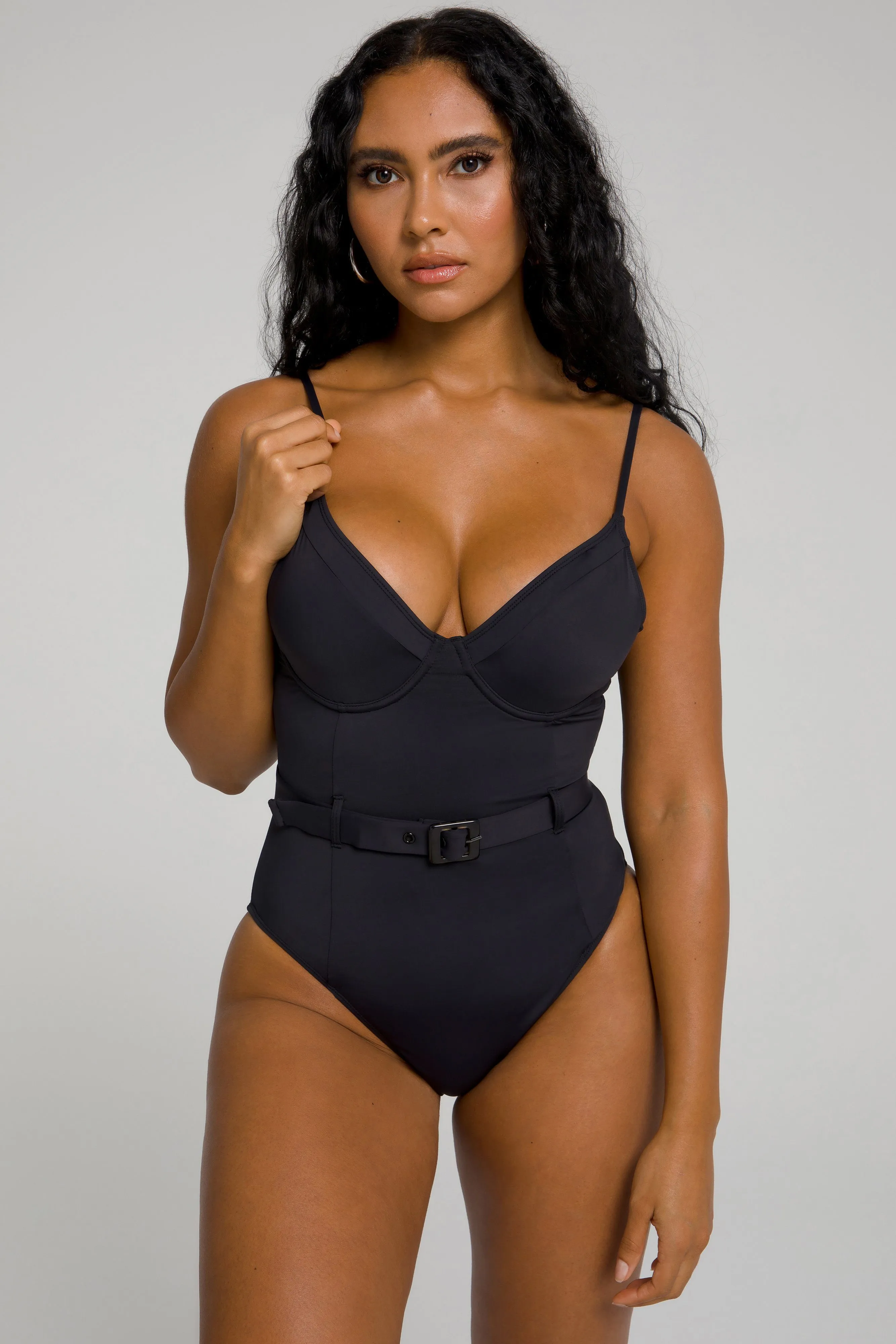 SHOWOFF ONE-PIECE | BLACK001